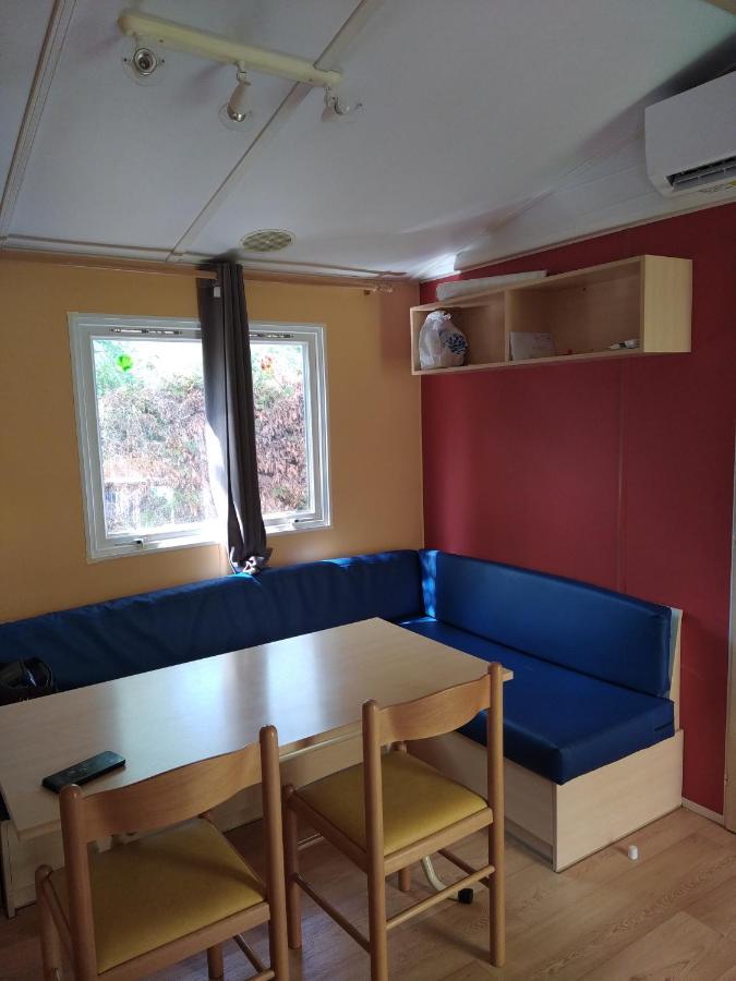 Camping Homair Domaine Des Iscles Mobil-Home Climatise La Roque-d'Antheron Ngoại thất bức ảnh